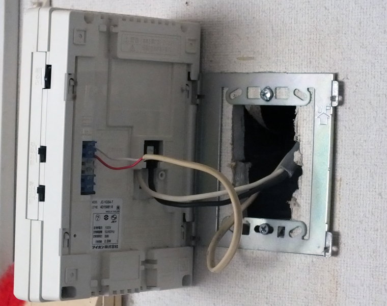ドアホン親機の通信線接続